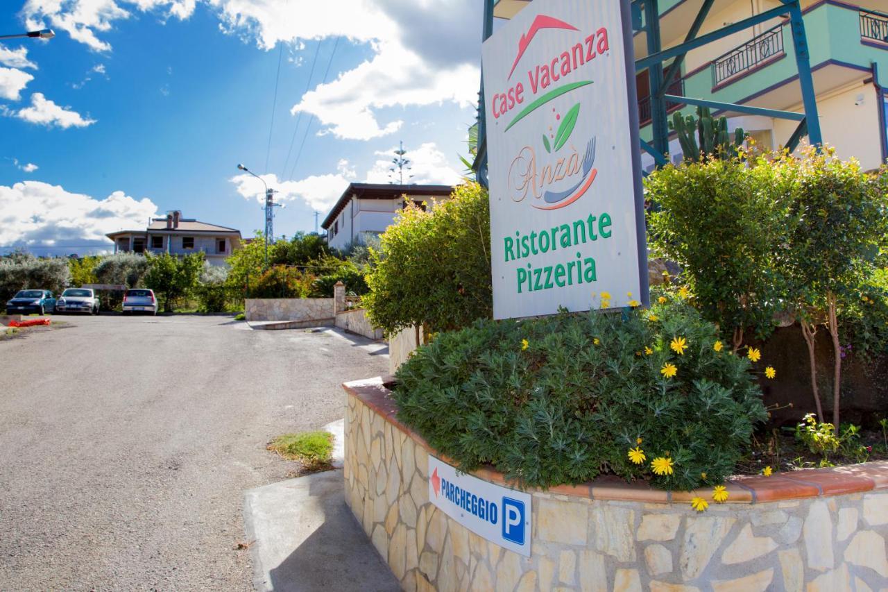 Appartamenti Anza Capo dʼOrlando Zewnętrze zdjęcie