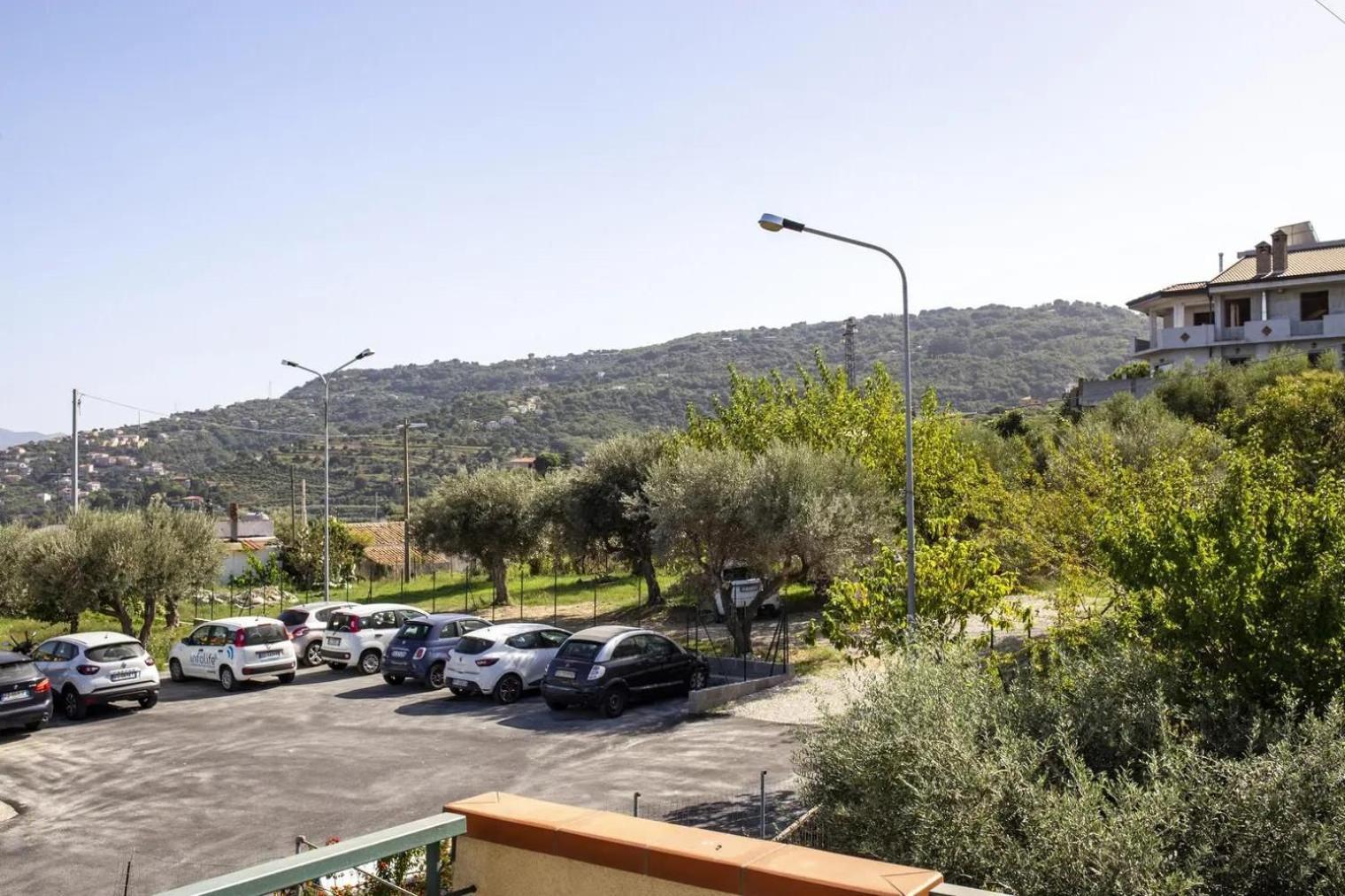 Appartamenti Anza Capo dʼOrlando Zewnętrze zdjęcie
